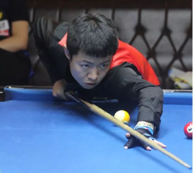 步行者在第 步行者在第