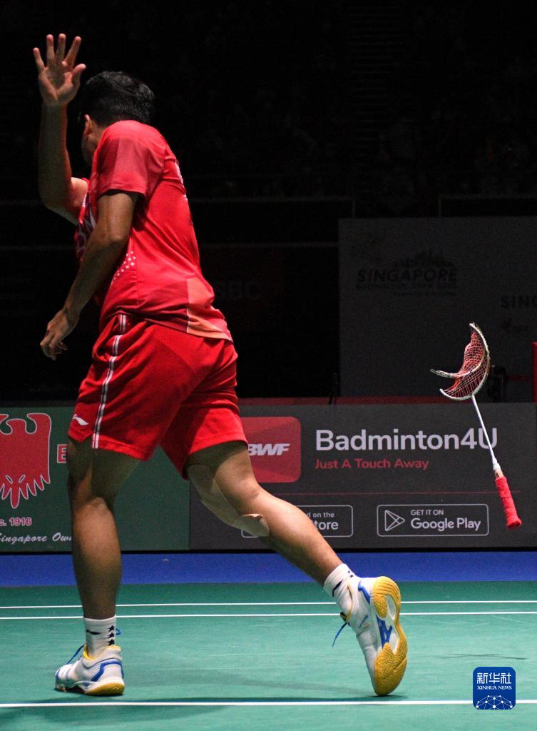 中依旧占据 中依旧占据